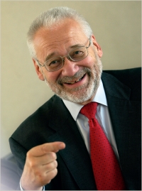 Keynote Speaker Dr. Busek