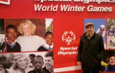 President_arrives_at_Special_olympics